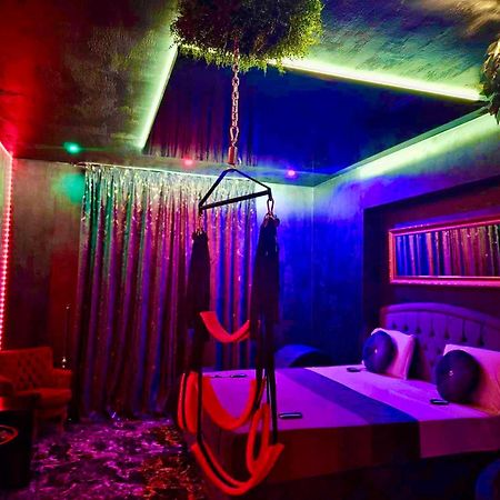 Love Room Bükreş Dış mekan fotoğraf