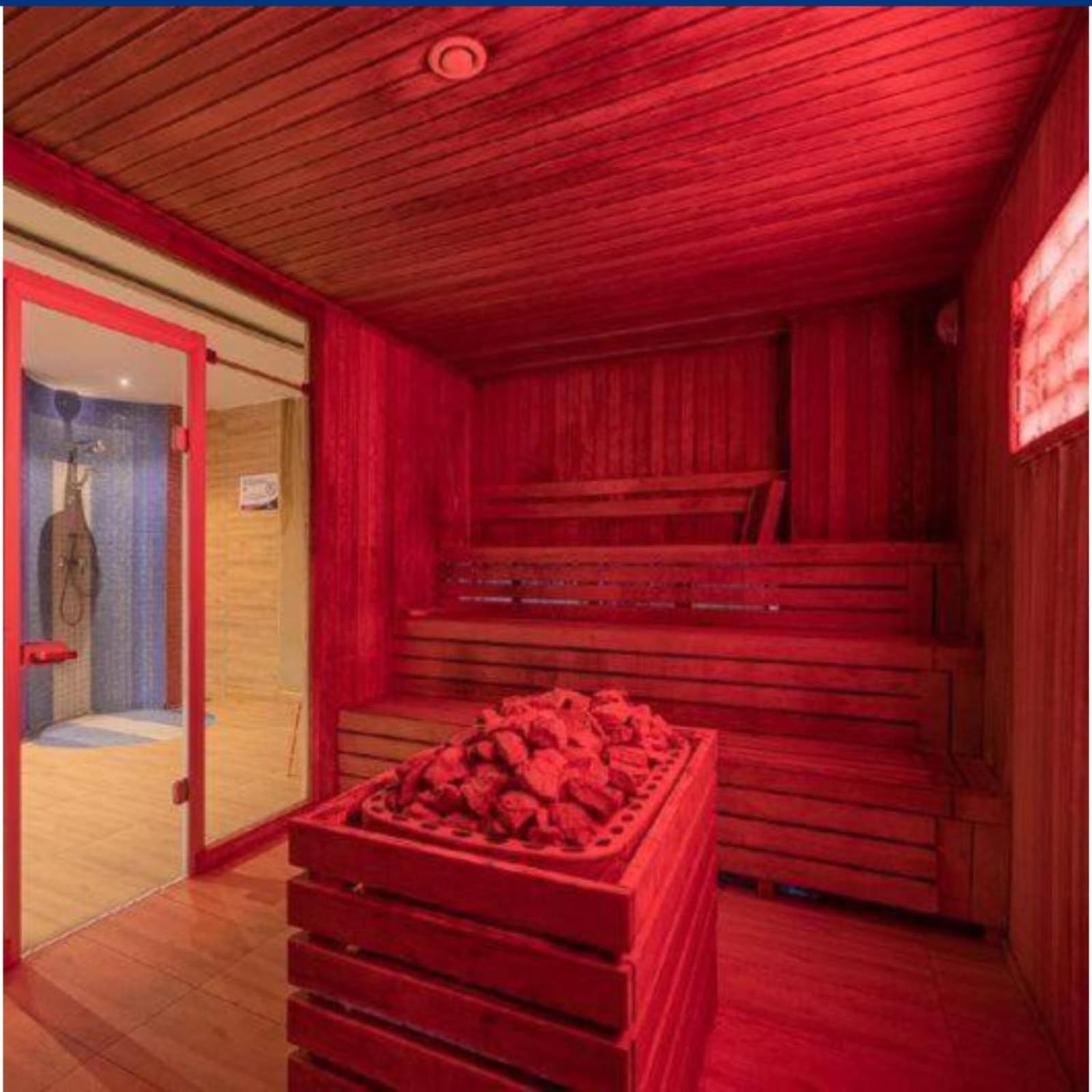 Love Room Bükreş Dış mekan fotoğraf