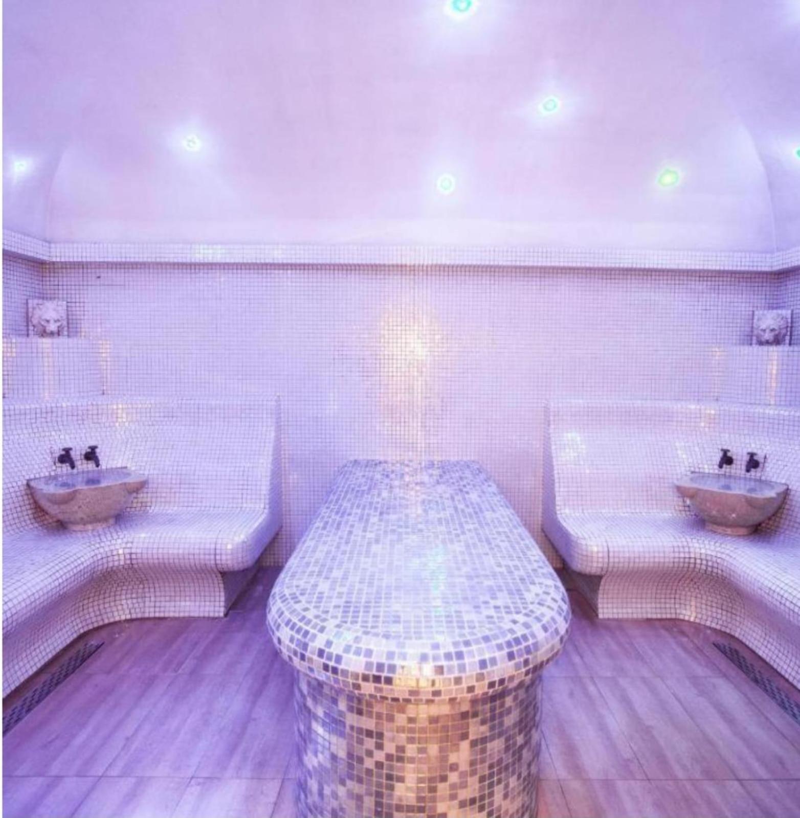 Love Room Bükreş Dış mekan fotoğraf