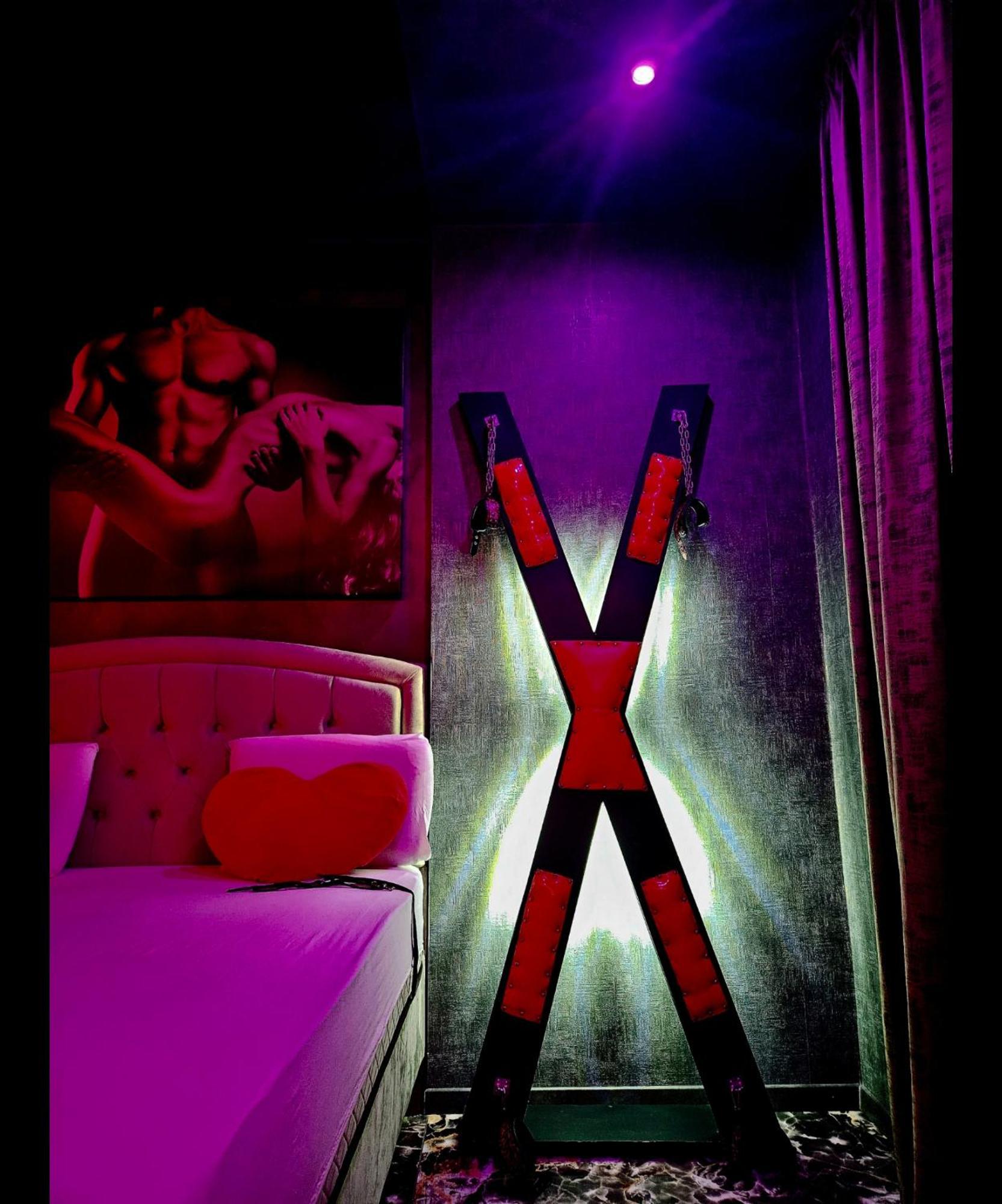 Love Room Bükreş Dış mekan fotoğraf